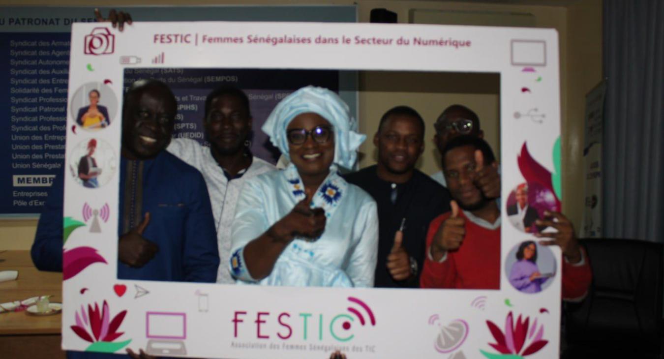 Le 7 Mars 2024, l’organisation des professionnels du numérique (OPTIC) a accueilli le Jotaay FESTIC au sein du Conseil National du Patronat (CNP). 